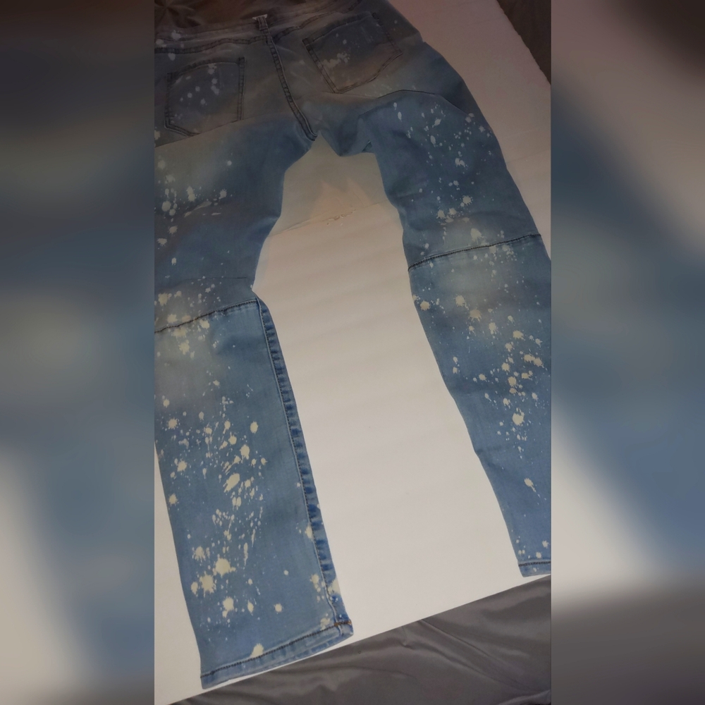 Nova distressed jeans